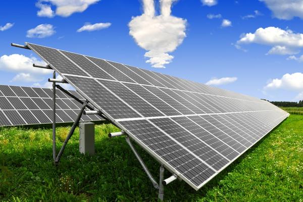 Fazendeiros devem instalar energia solar em entidades após dano