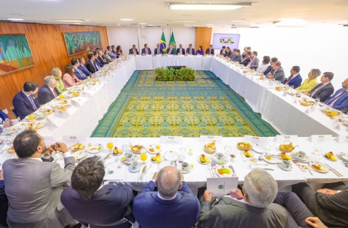 Momento é de consolidação da frente ampla de apoio ao governo na Câmara, diz Padilha