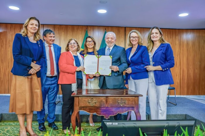 Entra em vigor lei que prevê pensão especial para filhos de vítimas de feminicídio