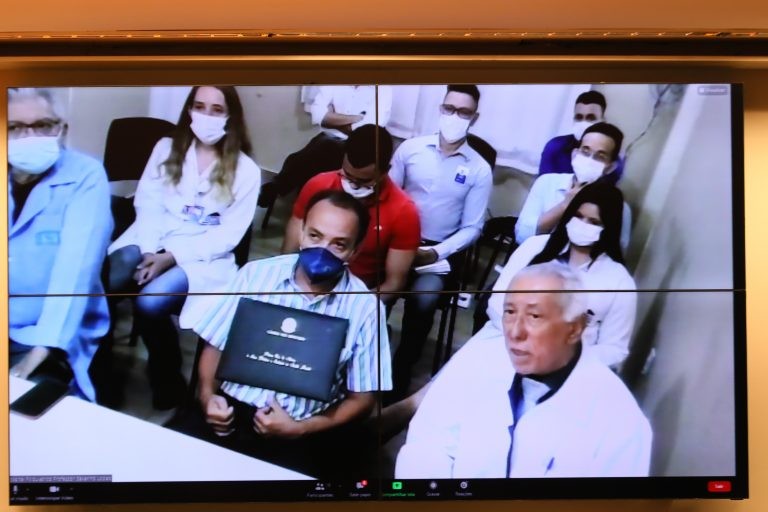 Câmara premia profissionais e instituições dedicados à saúde mental inclusiva