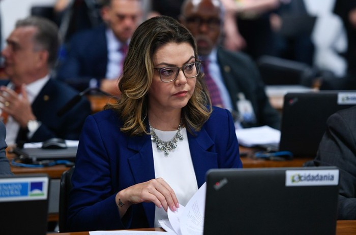 Segue para a CAS projeto que considera estágio como experiência profissional