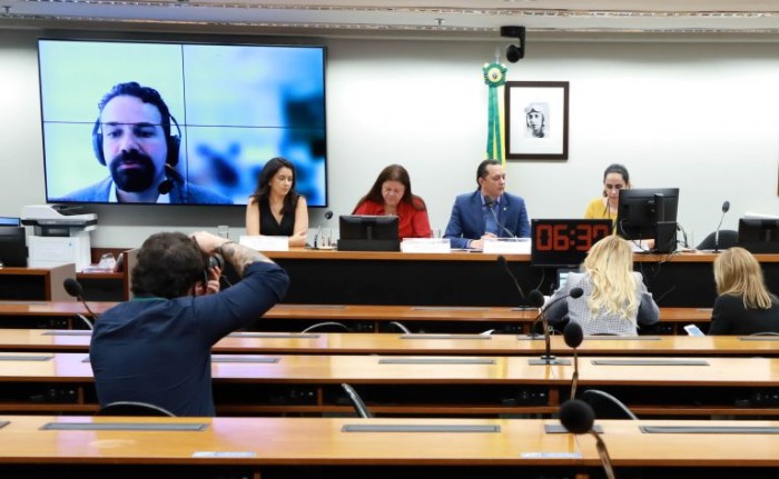 Para especialistas, fake news prejudicaram o avanço da imunização contra o HPV