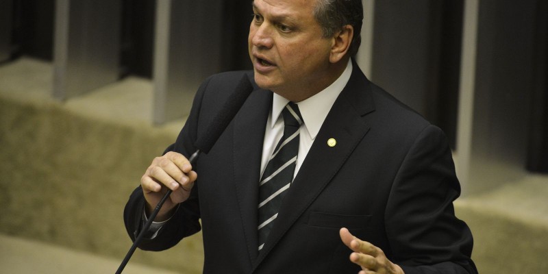 Líder do governo na Câmara processará relator da CPI por calúnia