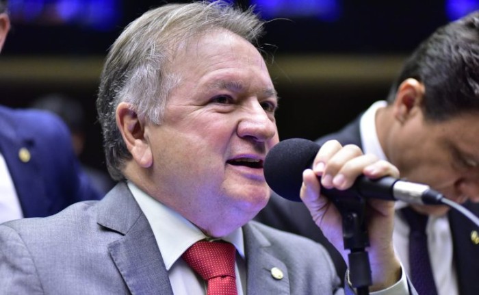 Comissão aprova jornada reduzida para agentes de saúde e de endemias com deficiência