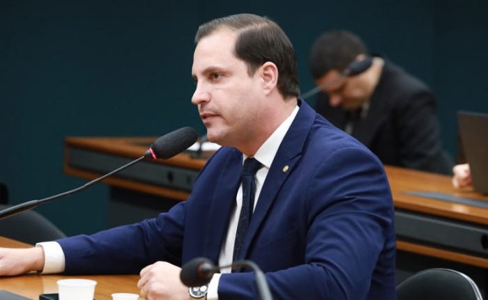 Comissão aprova uso de mais recursos do Fundo de Segurança em habitação e horas extras para agentes