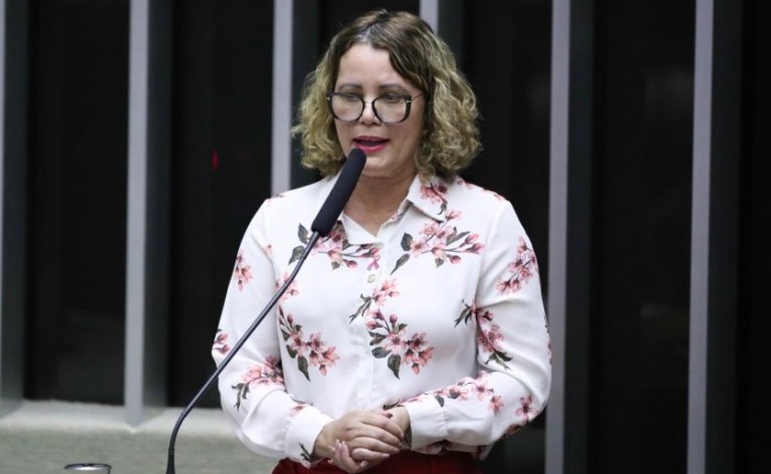 Comissão aprova possibilidade de suspensão de processo contra agressor de mulher, se a pena for de até um ano