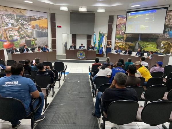 Câmara aprova PL que proíbe banheiros e vestiários unissex em Sorriso