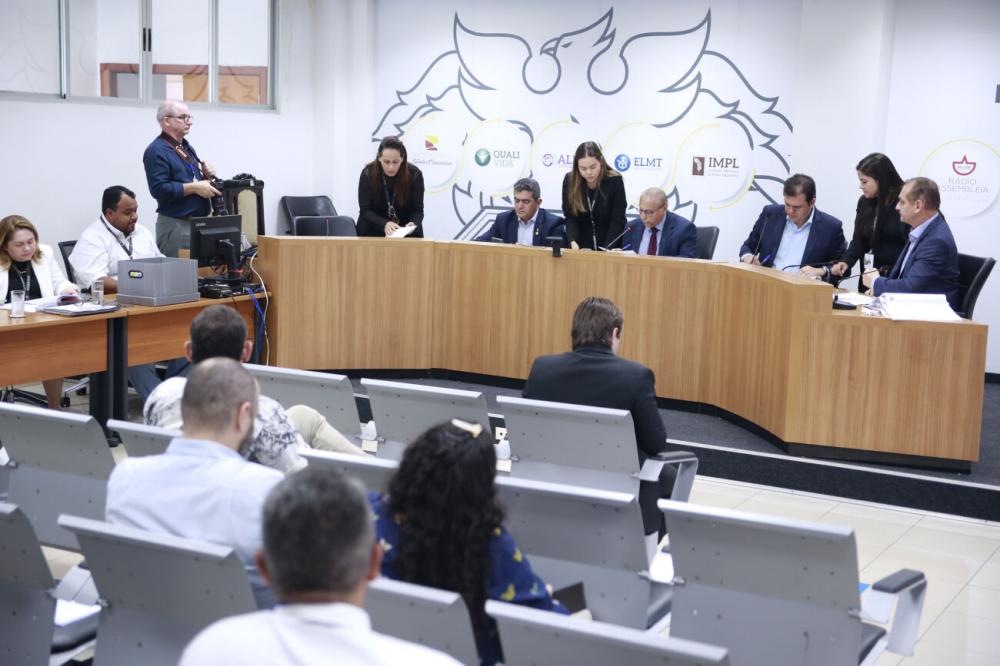 CCJR aprova projetos em benefício de pessoas em uso de assistência médica domiciliar