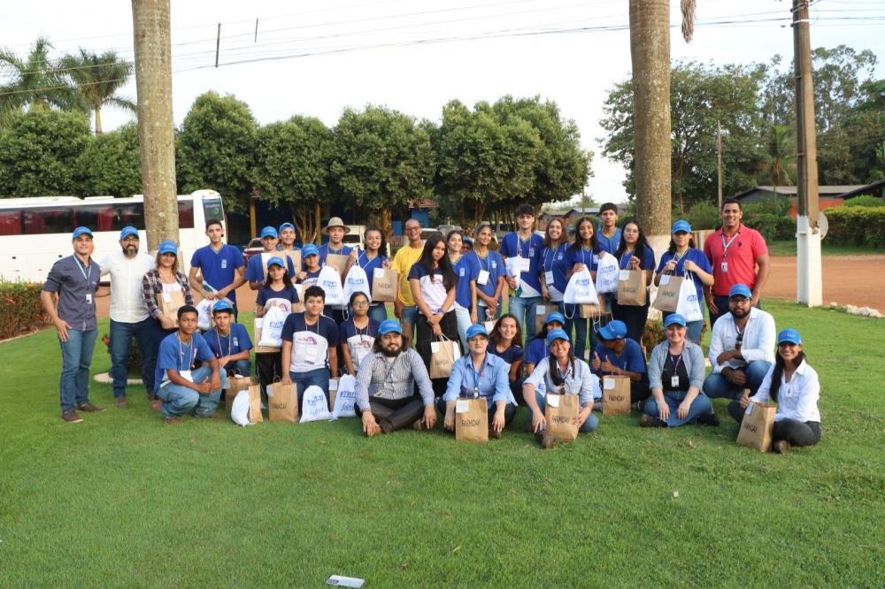 Experiência na fazenda leva informações para estudantes sobre o mercado de trabalho no agro