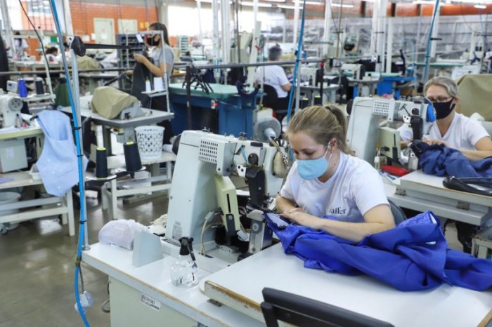 Lula veta integralmente projeto de lei de desoneração da folha de pagamento de 17 setores