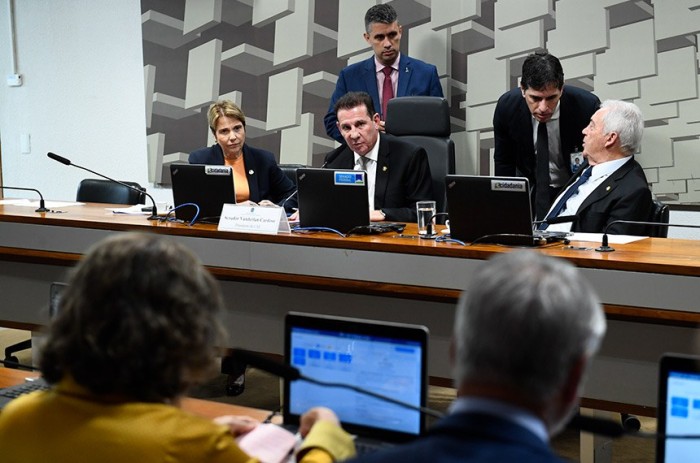 CAE analisa fim de contingenciamentos na defesa agropecuária