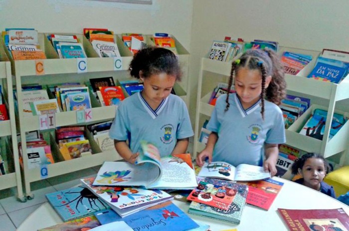 CE analisa a criação de bibliotecas e residências jurídicas