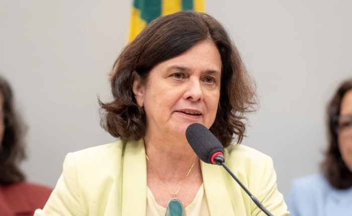 Comissão ouve ministra da Saúde sobre compra de imunoglobulina sem licitação