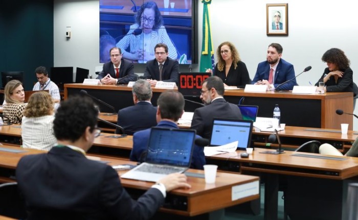 Representantes do audiovisual sugerem a deputados medidas para estimular o setor