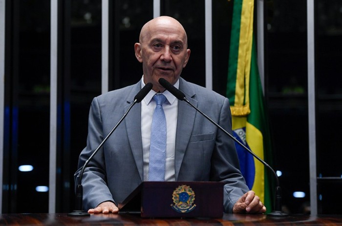 Confúcio lamenta seca na Amazônia e aponta importância da proteção ambiental