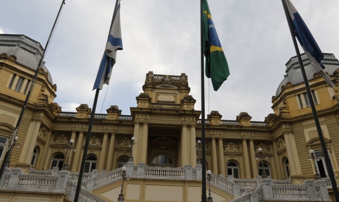 Governo do Rio começa a pagar piso da enfermagem a partir desta sexta