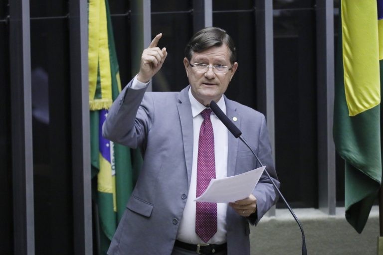 Comissão promove debate sobre antecipação de feriados