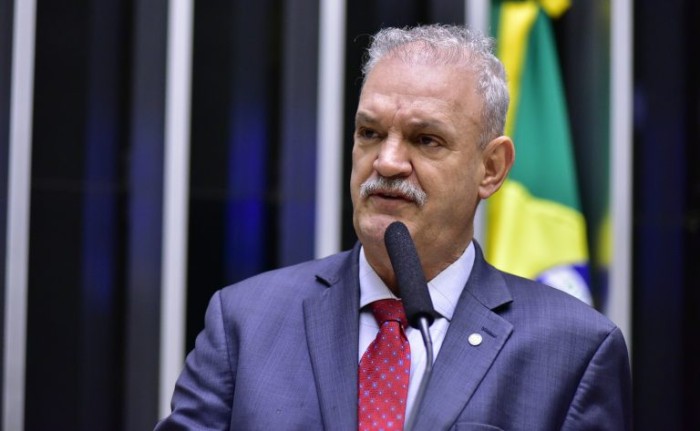 Comissão aprova fornecimento de remédio para paciente do SUS após alta hospitalar