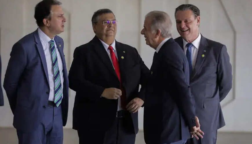 Fávaro volta ao Senado para votar indicação de Flávio Dino ao STF