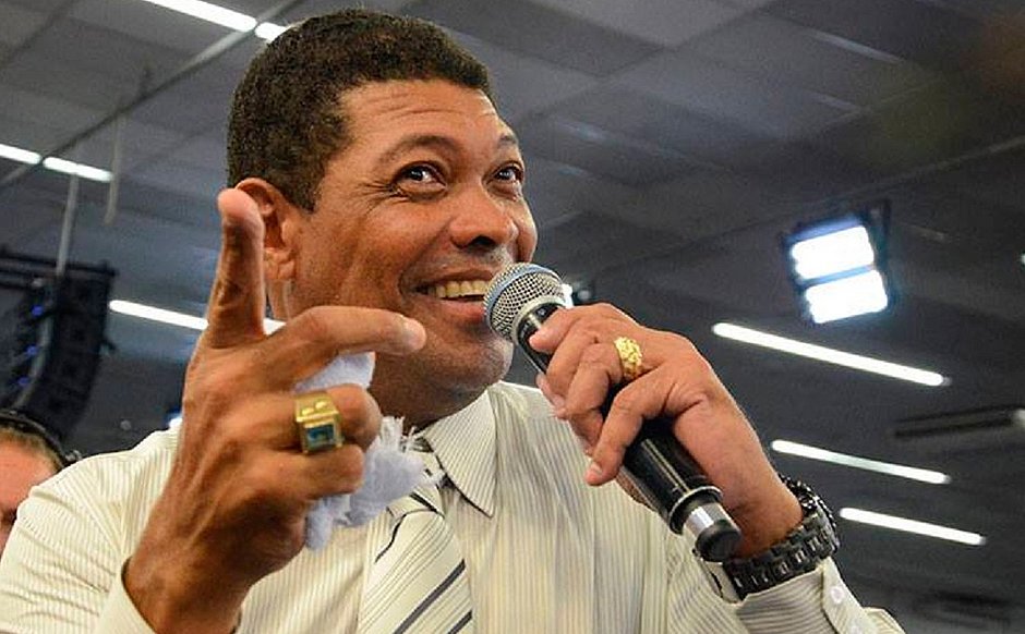 Procuradoria quer investigar Valdemiro Santiago por estelionato