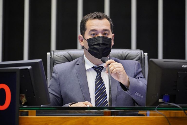 Comissão aprova desconto de honorário advocatício diretamente de benefício previdenciário