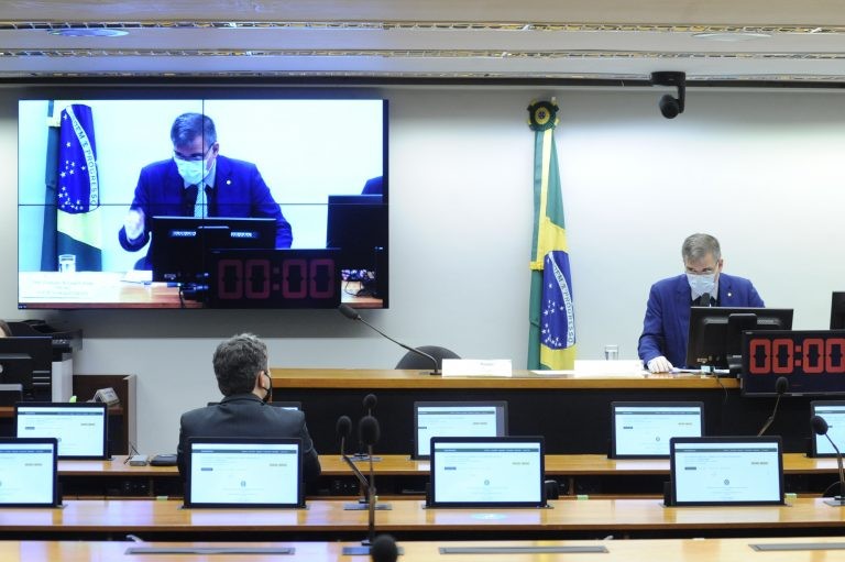 Debatedores ouvidos pela Comissão de Segurança Pública defendem Lei de Alienação Parental