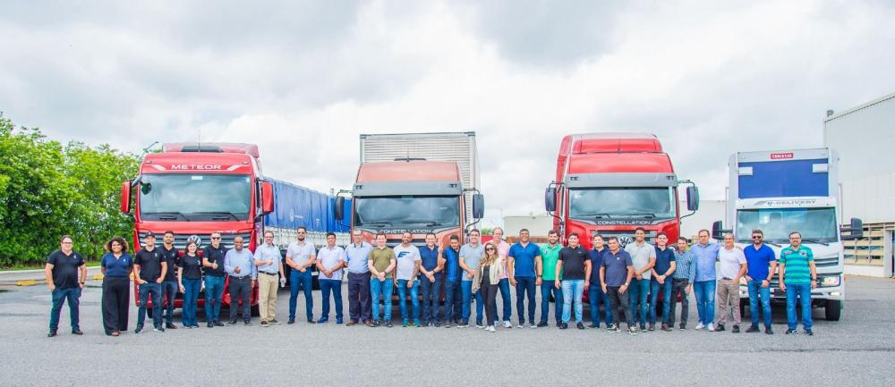 Clientes do Grupo Mônaco visitam fábrica de caminhões da Volkswagen