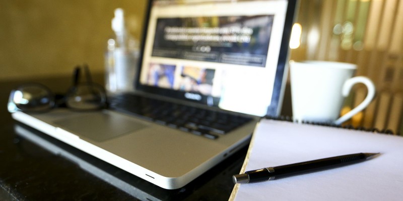 Trabalho remoto foi mais recorrente para quem tinha curso superior