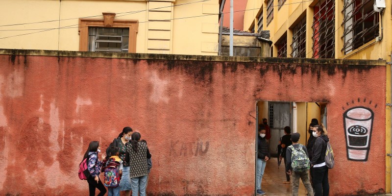 Escolas municipais de São Paulo já podem receber 100% dos estudantes