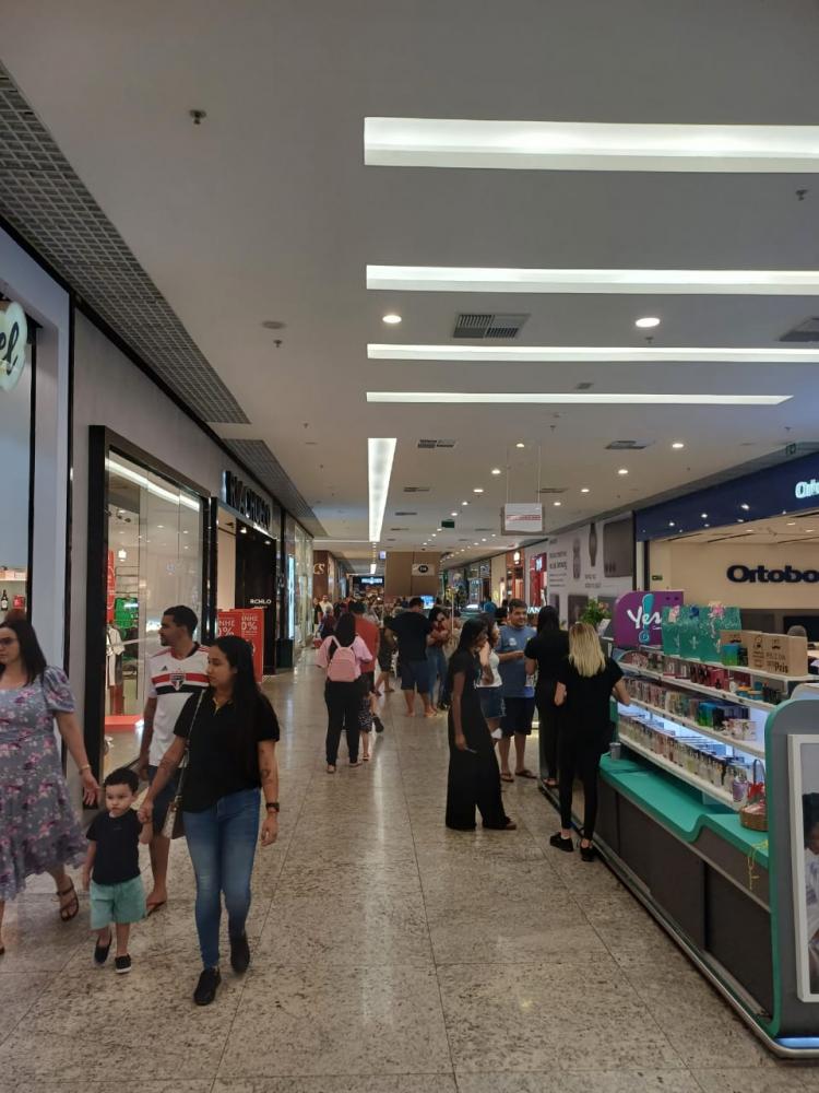Várzea Grande Shopping Inicia 2024 com Liquimania: Descontos e Promoções Irresistíveis