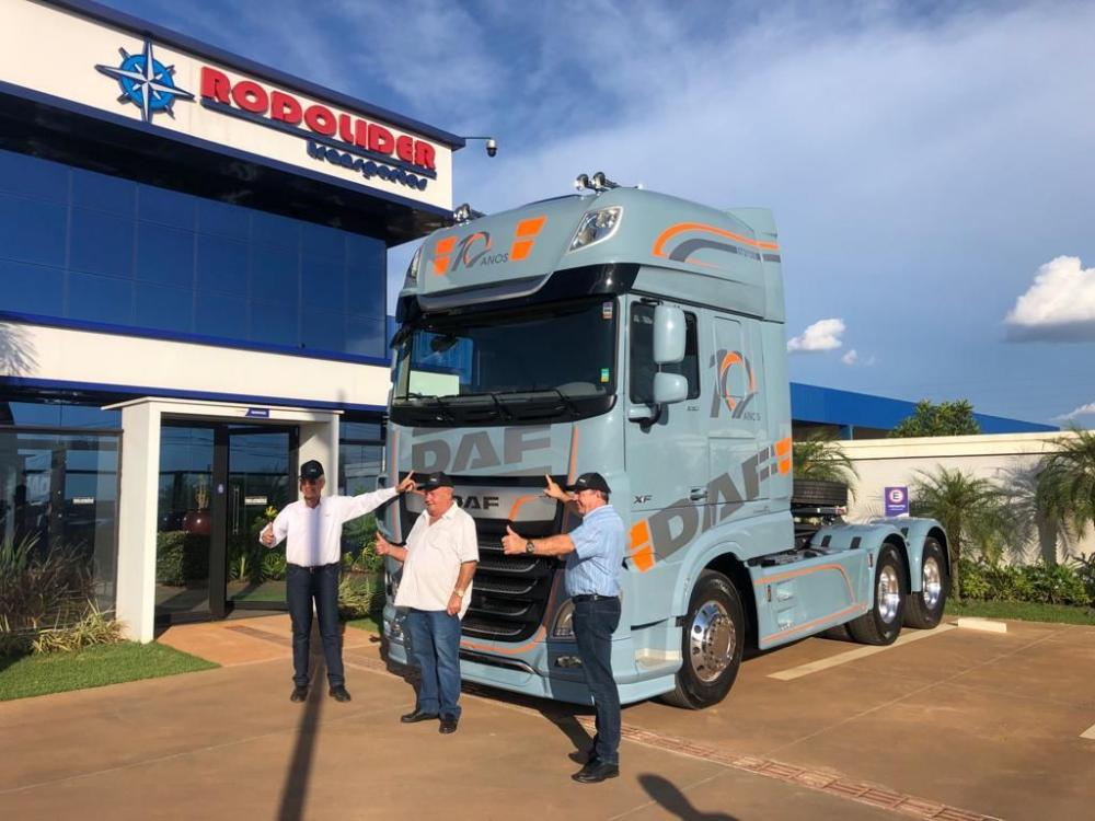 Primeira entrega da série especial do caminhão DAF XF é realizada para cliente de Rondonópolis