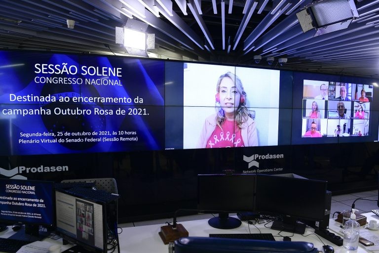 Participantes de sessão solene destacam acesso desigual a diagnóstico e tratamento do câncer de mama