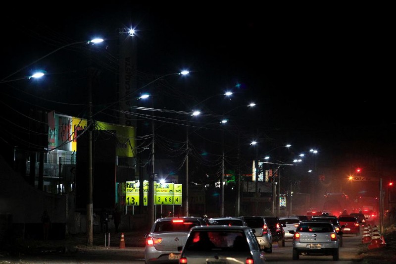 Pregão para compra de luminárias de LED terá nova data