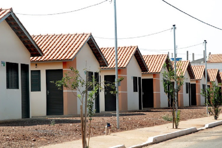 Carlos Fávaro participará de entrega de mais de 500 casas populares em Sinop