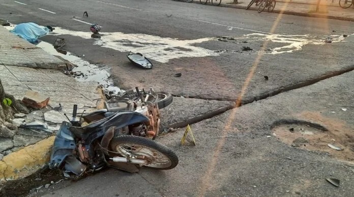 Mulher morre após colisão entre motocicleta e ônibus em cruzamento em Rondonópolis 