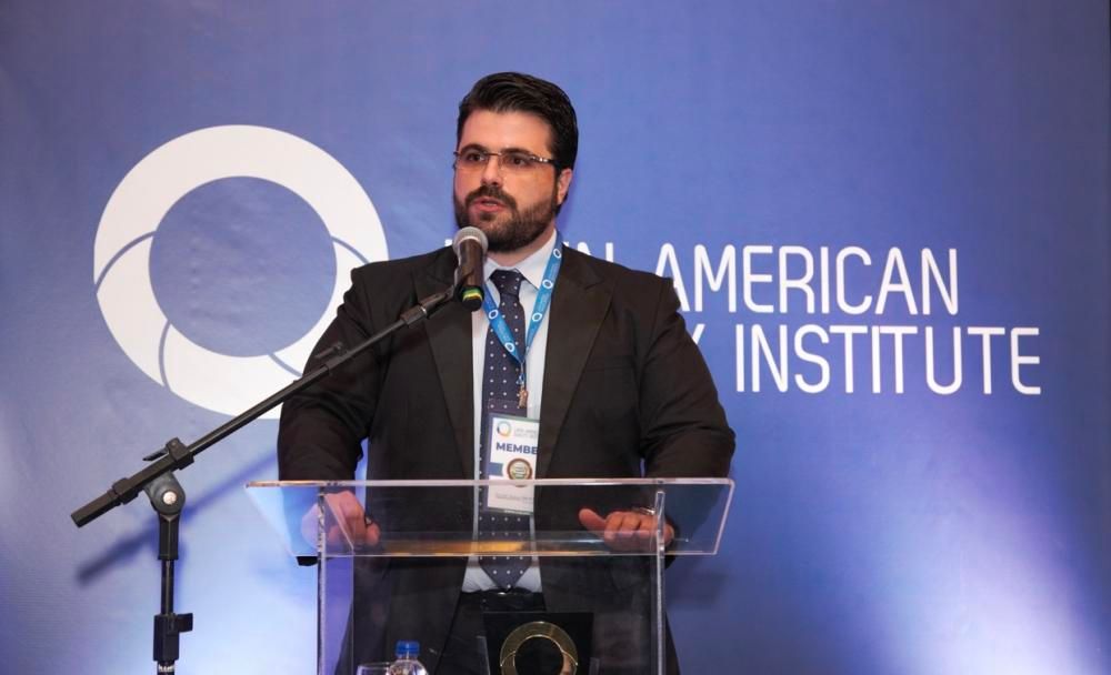 Pelo 5º ano consecutivo, Escritório Filipe Maia Broeto Advocacia recebe prêmio internacional por excelência na prestação de serviços