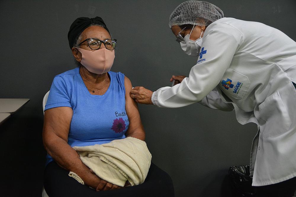 Várzea Grande recomenda higienização, máscara, não aglomeração e vacina contra a covid 19