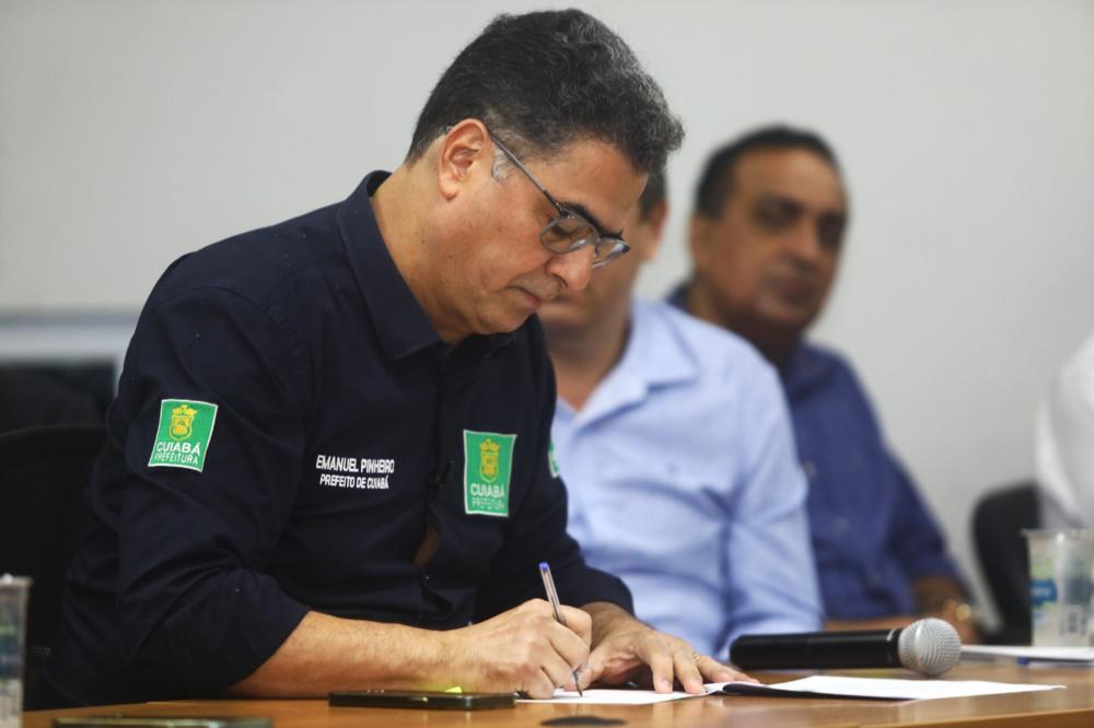 Prefeito de Cuiabá decreta calamidade pública na saúde de Cuiabá e determina auditoria no hospital São Benedito