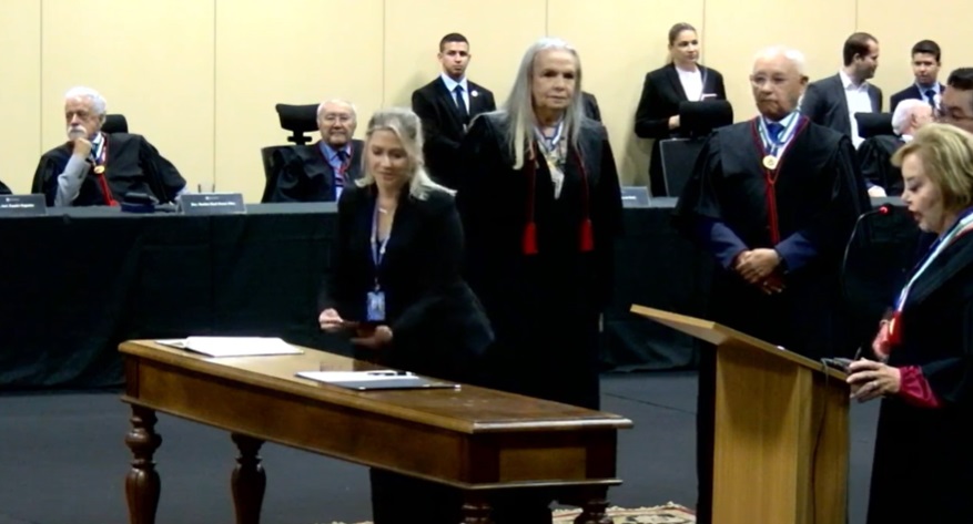 Novos desembargadores de MT são empossados pelo TJMT; acompanhe 