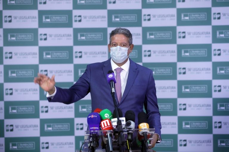Lira afirma que PEC dos Precatórios pode ser aperfeiçoada; votação pode ser nesta quarta-feira