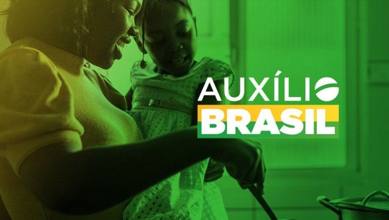 Projeto remaneja R$ 9,4 bilhões do Bolsa Família para o Auxílio Brasil