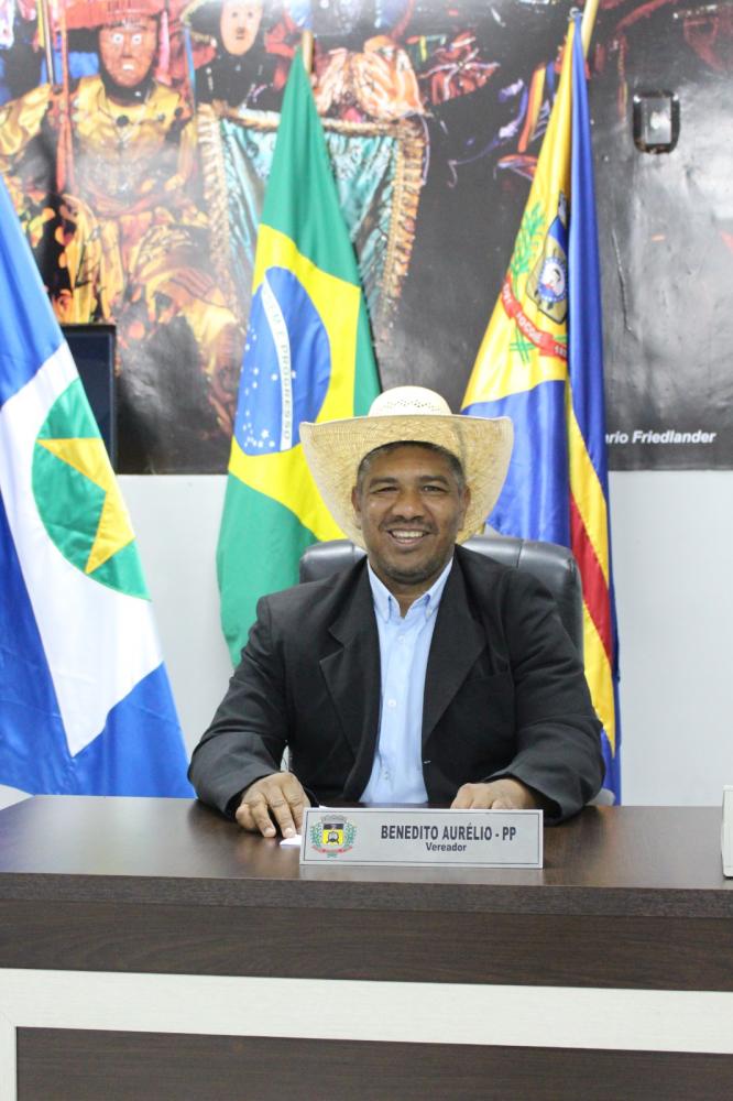 Benedito Aurélio dispara contra gestão  Tatá Amaral, e cobra Executivo sobre falta de água e obras paradas