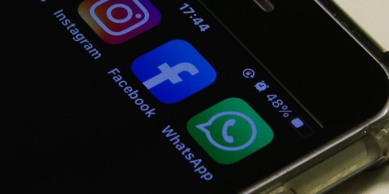 Instagram e Facebook vão inserir rótulos em postagens sobre eleições