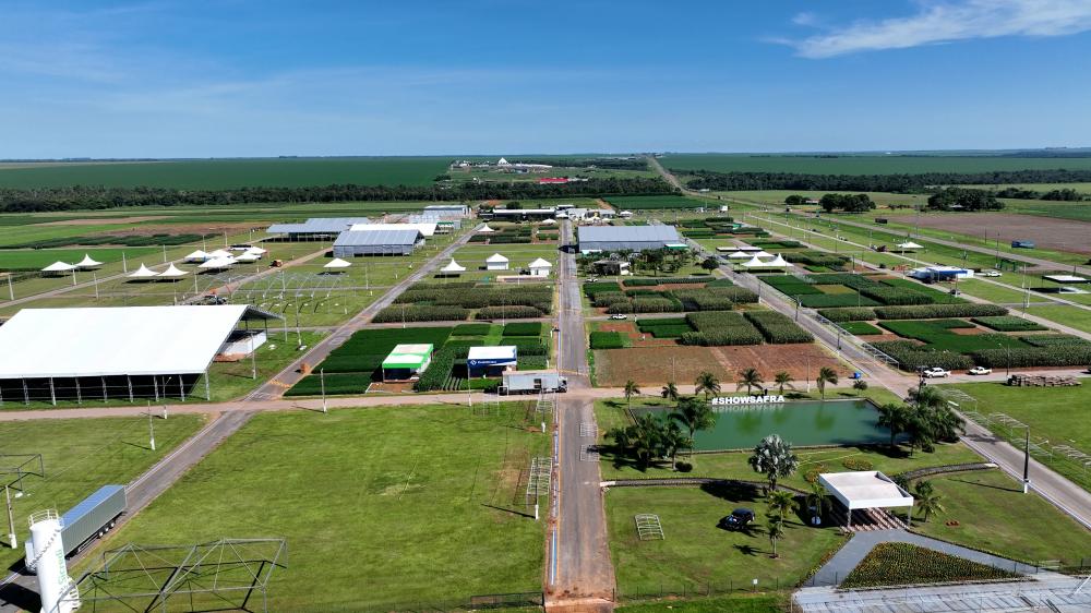 Proximidade da abertura do Show Safra vai transformando local do evento