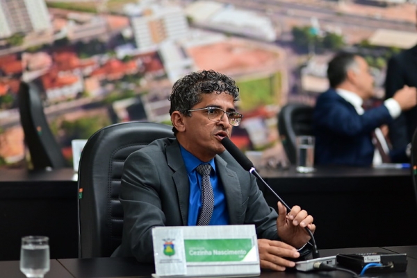 União Brasil quer explicações de vereador que votou contra abertura de comissão