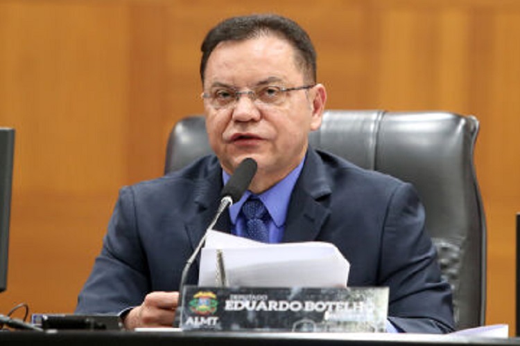 Proteção contra assédio feminino em locais públicos é proposta de Botelho