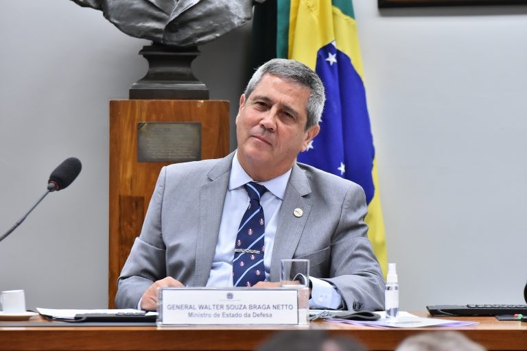 Deputados propõem participação mais efetiva do Congresso na estratégia de Defesa Nacional