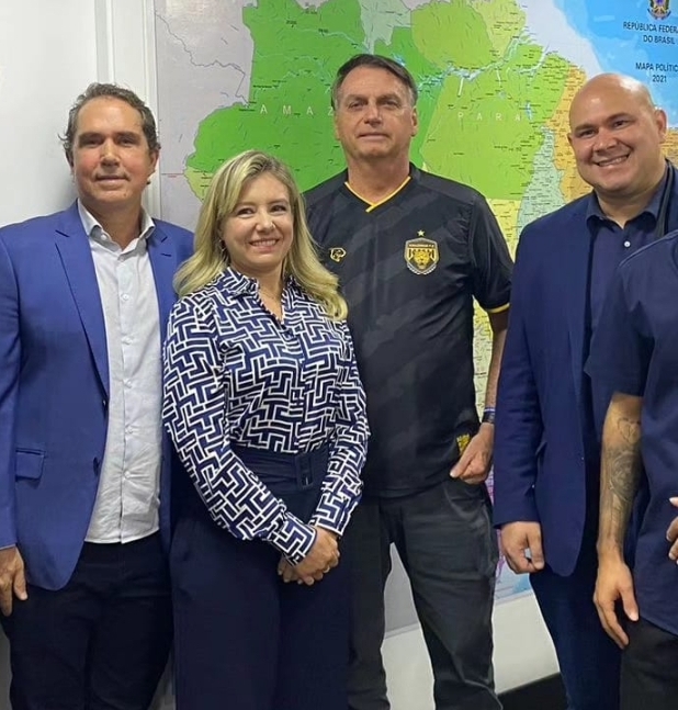 Kalil lidera rejeição e Flávia Moretti é uma das candidatas ao executivo que mais cresce em pesquisa