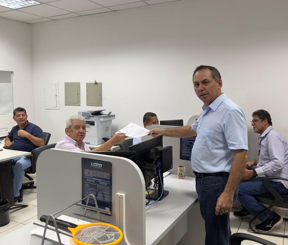 Vereador denuncia ao TCE descumprimento de prazo previsto na Lei para votação das contas de Emanuel