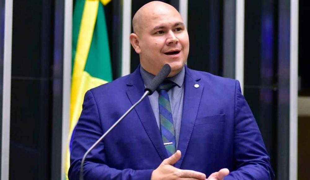 Justiça manda Abílio apagar publicação com difamação contra Eduardo Botelho